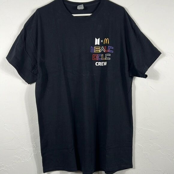 🔥🔥 McDonald’s x BTS K-Pop Crew graphic music Colab tee Men Sz XL - EUC - Picture 1 of 2